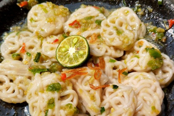 Topping Paling Laris di Seblak Cobek Rafael, Kamu Sudah Coba?